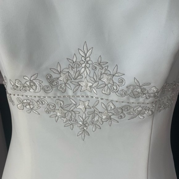 🚫SOLD🚫Modest White Wedding Dress Size 14 Short Sleeve - Picture 3 of 7